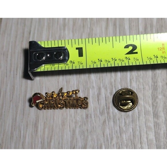 Vintage Merry Christmas Gold Tone Lapel Pin - Picture 4 of 4